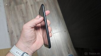 Apple iPhone SE 2020 tmavý 64GB - 5