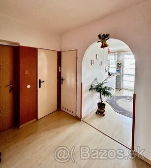 Na predaj 3 izbový byt s garážou, Trenčín - 5