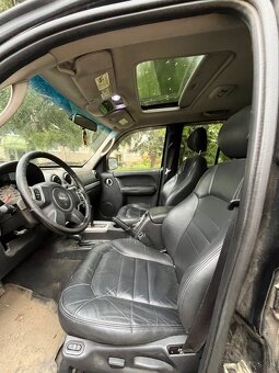 Jeep Cherokee KJ - 5