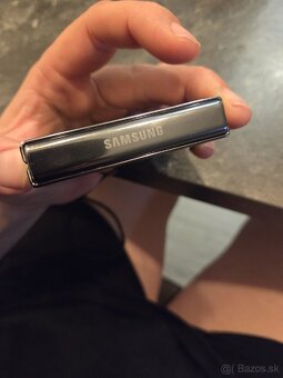 Samsung galaxy Z Flip5 - 5