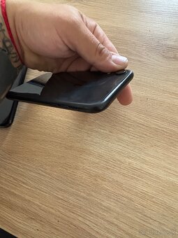 iPhone XR 64GB top stav - 5