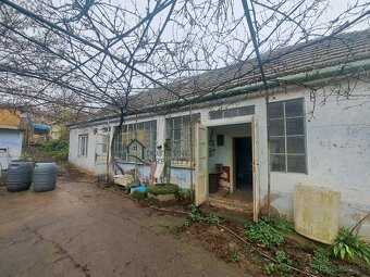 Na predaj Chalupa s veľkým pozemkom-Sasinkovo len 10km od HC - 5