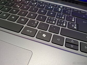Acer Swift Go 16 – Core Ultra 7 / 32GB RAM / 1TB SSD / OLED - 5