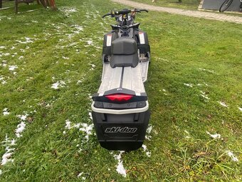 Ski doo Summit 800R E-Tec ski-doo 800R rev xp 154 - 5