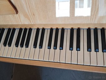 Klavír Forester - 5