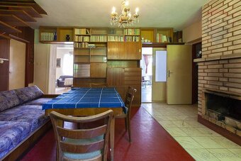 NA PREDAJ: Rodinný dom s veľkým pozemkom (6800 m2) a nádhern - 5