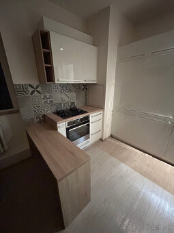 Predám vstavanú kuchyňu (7 rokov, výborný stav) - 5