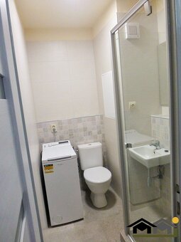 PRENÁJOM ZARIADENÉHO 1 IZBOVÉHO BYTU S BALKÓNOM NA CHRENOVEJ - 5