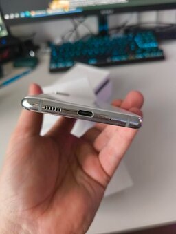 Samsung Galaxy S20 FE - 5