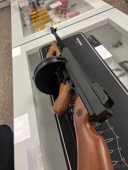 Airsoftový samopal Thompson M1928A1 - 5