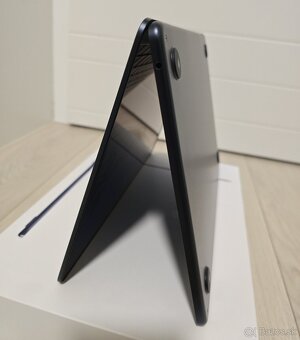 Apple MacBook Air 13,6" M3, 8C CPU/10C GPU/16GB/512GB - 5