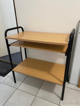 Lavice, stôl a stoličky - 5