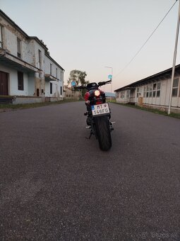 Yamaha xsr 900 - 5