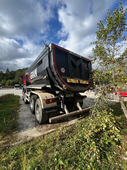 Mercedes Arocs 8x6 - 5