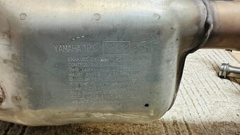 Výfuk Yamaha Mt09 - 5