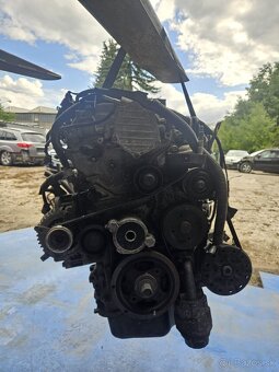Motor Toyota Avensis T27 2.2 110 kW - 5
