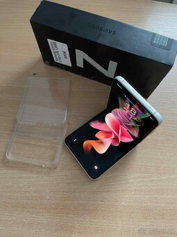 Samsung Galaxy Z Flip 3 - 5