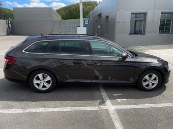 PREDÁM SUPERB 3 2.0 tdi 110kw bez ad-blue - 5