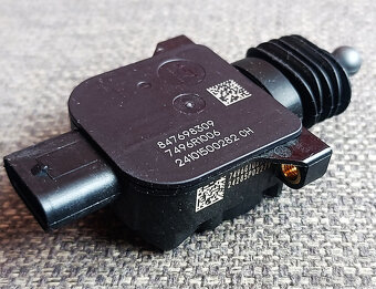 nastavovací motorček klapky chladiča AGR na BMW - 5