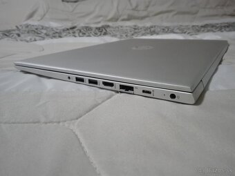 HP. i7-8.gen. 4-jadro.8 GB DDR4. 15,6" FHD. SSD 256GB+500GB - 5