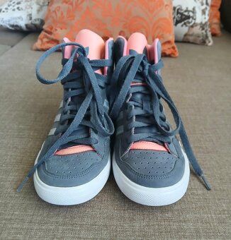 Štýlové členkové tenisky zn.Adidas, veľ.36 2/3 - 5