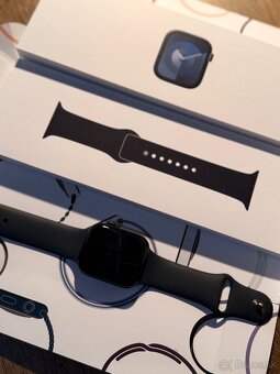 Apple Watch Series 9 GPS + Cellular 45mm - 5