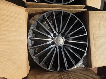 5x112 r17 škoda vw skoro nové - 5