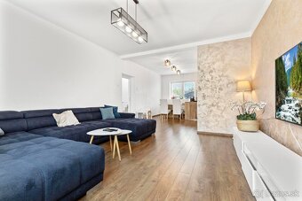 Veľkometrážny 6izb.rodinný dom s bazénom v Rovinke - 5
