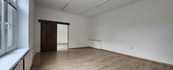 Ponúkame na prenájom kancelárske priestory v centre mesta. - 5