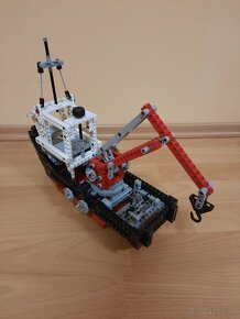 Lego Technic 8839 - Supply Ship - 5