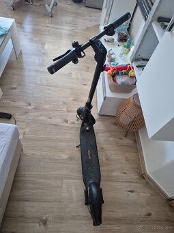 Ninebot kickscooter f2 by segway - 5