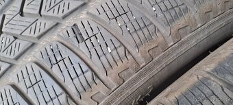 Predám 4ks jazdené zimné 235/60r18-107H Pirelli - 5