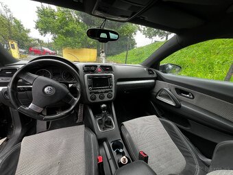 Predám Volkswagen scirocco - 5