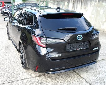 Toyota Corolla Combi TS 1.8 Hybrid e-CVT 72kW kamera,navi,LE - 5