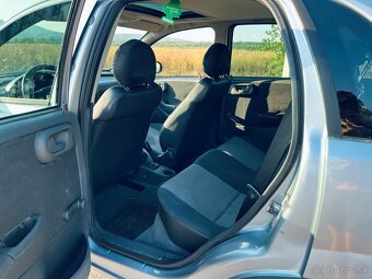 Opel Corsa 1.0 benzín 2005 - 5