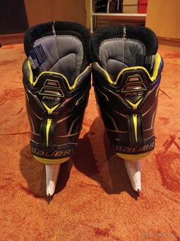 Brankárske korčule Bauer PRO, velkost 7, šírka FIT 2 - 5