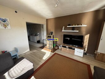 Rodinný dom na predaj Valča - 5