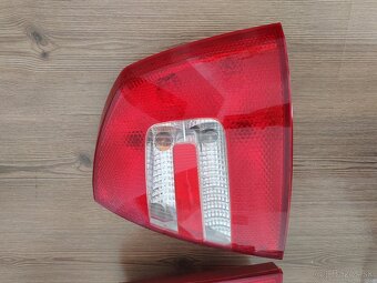 Škoda Octavia 2 sedan zadné svetlá - 5