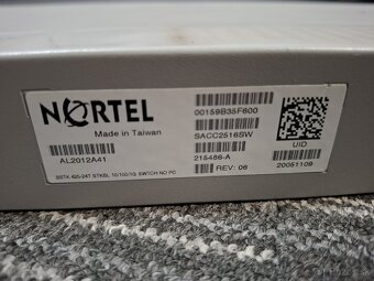 Nortel BayStack 425-24T 100Mbit Rackmount Switch - 5