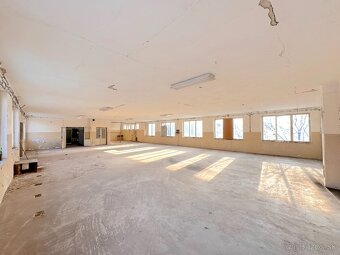 480 m2 hospodárska budova / sklad 20 min od Komárna - 5