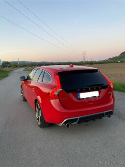 Predám Volvo V60 R-Design - 5