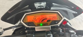 Kawasaki Z1000 - 5