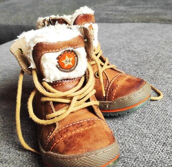 Zimné chlapčenské kožené topánky značky Lasocki - 5