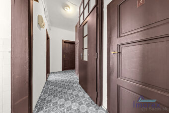 Poschodie vo vile pod hradom na prenájom - 5