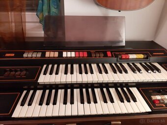 Elektricky organ Farfisa Commander - 5