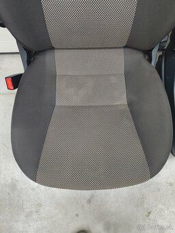 Predám čisto nové sedačky na Fiat Ducato - 5