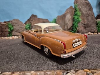 prodám model 1:18 Borgward Isabela - 5