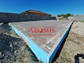 ADOMIS - na predaj stavebný pozemok pre rodinný dom s povole - 5