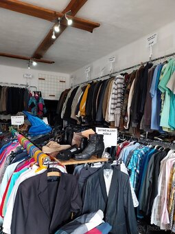Second hand oblečenie a aj vybavenie - 5