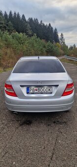 MERCEDES-BENZ W204 C200 127kW - 5